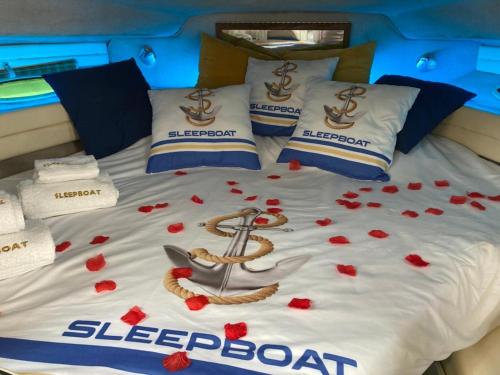 SLEEPBOAT YACHT in Oporto Douro 3