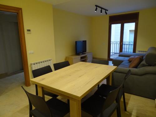 Létesítmények, Ca la Victòria (Ca la Victoria) in Vinyols i els Arcs