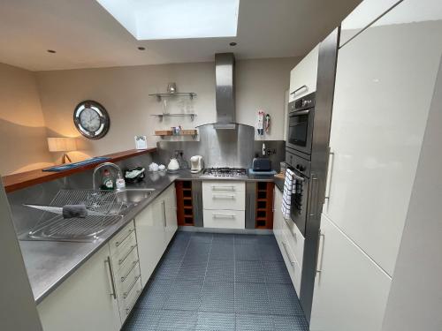 廚房, Penthouse Apartment in 基爾肯尼