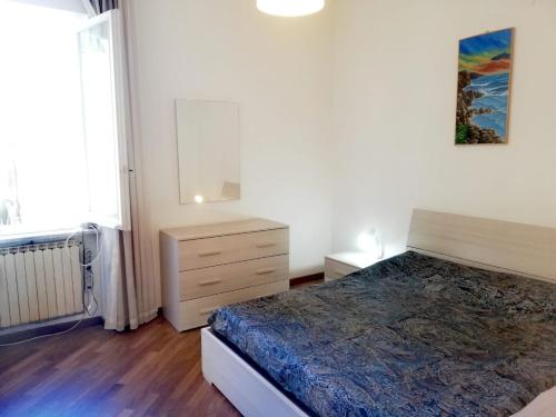 Sweet Home La Spezia (011015-LT-1736)