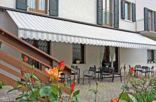 Hotel Garnì Delle Rose - Accommodation - Dro