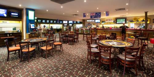 Pub/Lounge, Nightcap at Sylvania Hotel  in Campbellfield