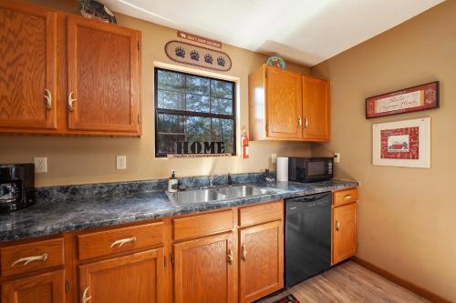 Bearfootin' Holiday home - image 5