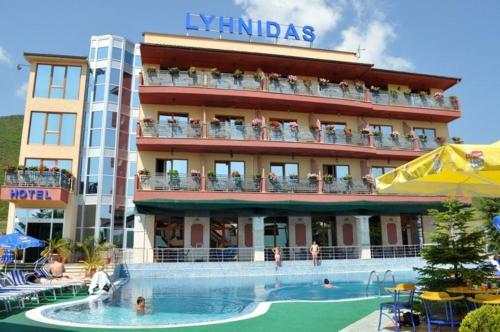 . Hotel Lyhnidas