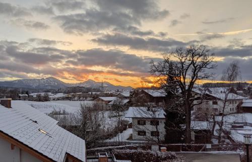 Rõdu/terrass, Südflügel im Chiemgau (Sudflugel im Chiemgau) in Traunstein