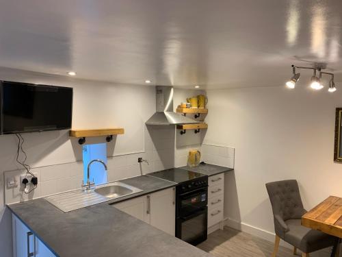 Delightful One Bed Lake District Cottage - image 10