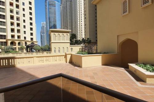 Metro Access Cozy Furnished Studio at JBR walk