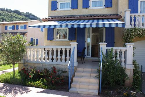 Villa Prestige côté calme du domaine de vacances - 8 pers 4 ch 2 sdb 120m2 - Location, gîte - Vidauban