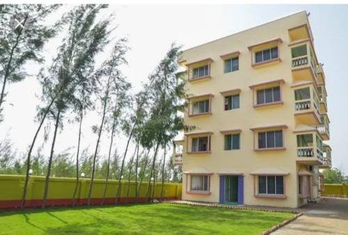 . IHS HOTEL