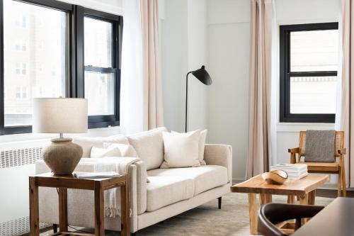 FRONTDESK Sleek 1 BR Apt near The Muny Theater
