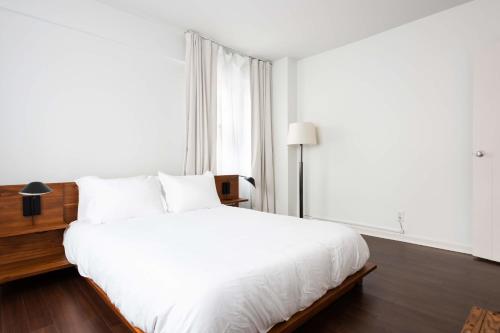 FRONTDESK 1 BR Apt 3 miles to The Delmar Loop