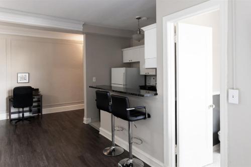 Historic HP Studio with Fast Transit to UChicago & DT by Zencity - image 6