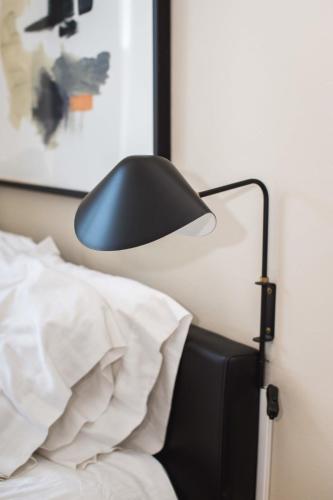 Historic HP 1BR with Fast Transit to UChicago & DT by Zencity - image 2