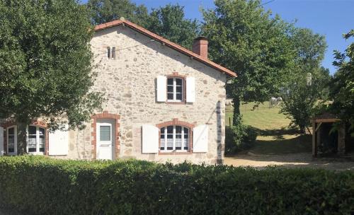 GITE "CHEZ PAPY" PROCHE DU PUY DU FOU gîte à louer Montravers