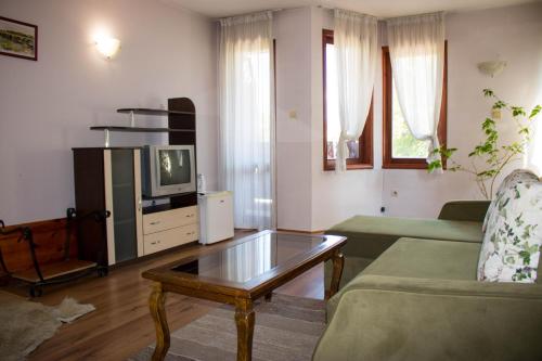Guest House Ilinden - image 14