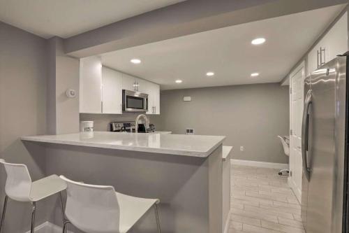 Cozy Quiet Getaway Surrounded by Nature - 19 Miles to Downtown Boston! in Wilmington, USA