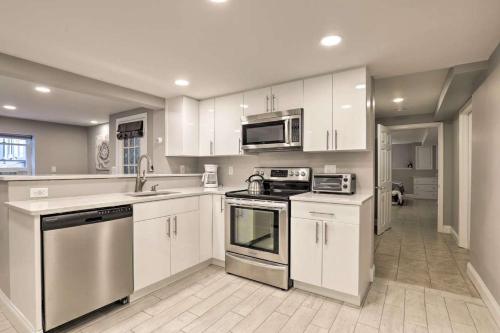 Cozy Quiet Getaway Surrounded by Nature - 19 Miles to Downtown Boston! in Wilmington, USA