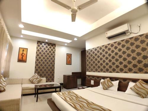 Shiv Villas