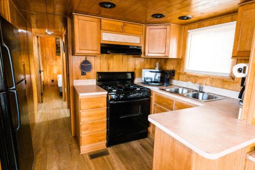 Garden of the Gods RV Resort – Colorado Springs, CO