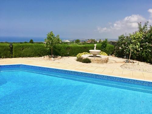 Villa Panorama - Stunning views in villa with hot tub, pool, garden