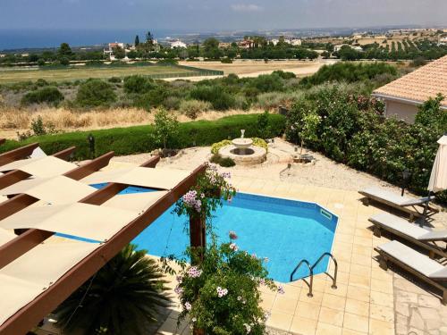 Villa Panorama - Stunning views in villa with hot tub, pool, garden