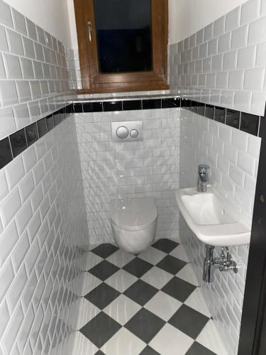 L’aile droite du château se transforme en chambre d’hôte le week-end chambre d'hôte Beaucourt