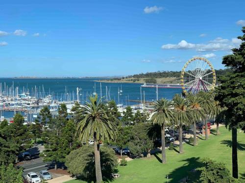 Geelong Waterfront Penthouse Apartment