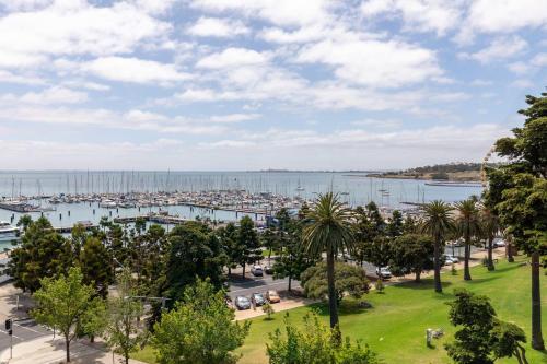 Geelong Waterfront Penthouse Apartment