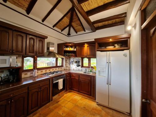 Five-Bedroom House image 10