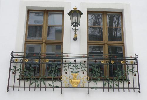 Altstadt Palais - image 11