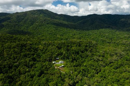 Daintree Holiday Homes - La Vista