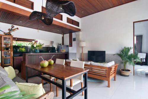 Two-Bedroom Villa image 8