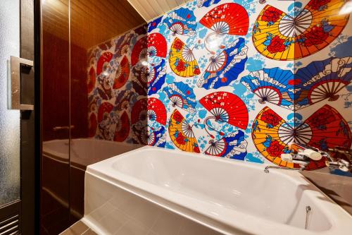 HOTEL Lotus Ikebukuro (Adult Only) – Tokyo, PA