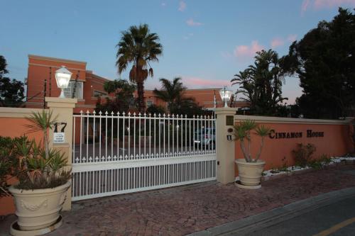 Cinnamon House Bed & Breakfast - Cape Town