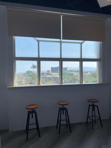 One Night Hostel – Ilan, WV