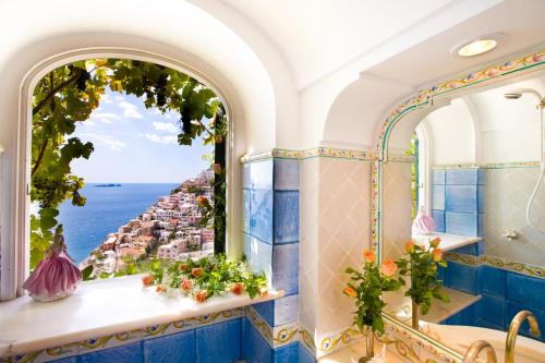 Suite With Private Pool and Sea View image 7