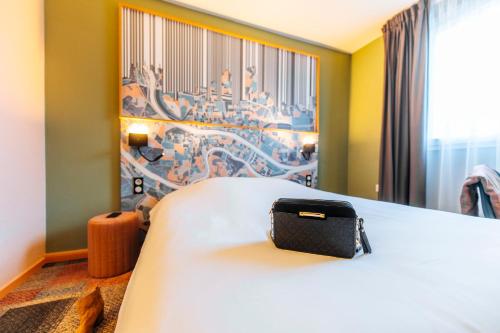 Ibis Styles Lyon Croix Rousse - image 6