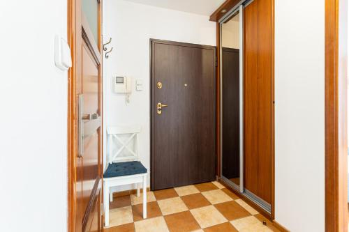 One-Bedroom Apartment image 5