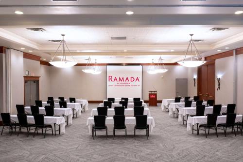 Ramada by Wyndham Kelowna Hotel & Conference Center