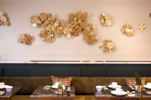 Hôtel Aiglon - image 2