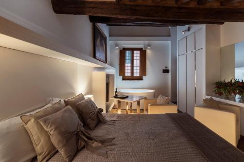 Gigli D'Oro Suite - image 14