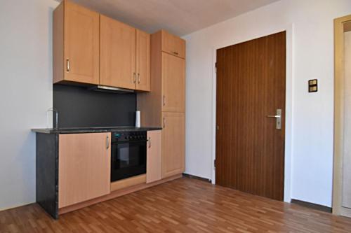 кухня, Work and Stay Apartment in Troisdorf in Тройдорф