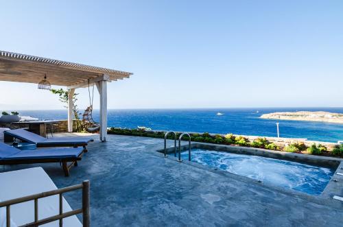 Luxury Suite Private Pool Sea View image 8