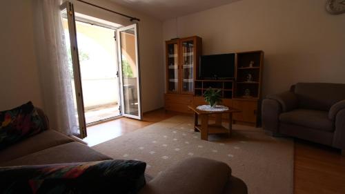 Apartment - Ground Floor image 8