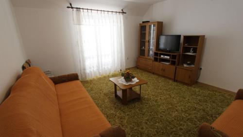 Apartment with Balcony image 9