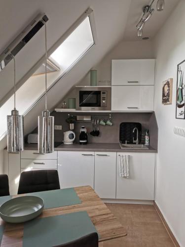 Kitchen, Jetty Green Apartman in Balatonlelle
