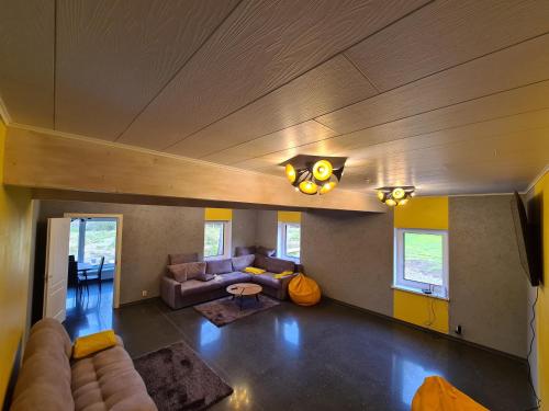 Shared lounge/TV area, Sonda puhkemaja in Narva-Joesuu