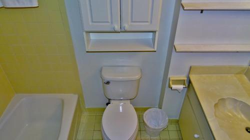 Anglers Cove N402 - image 3