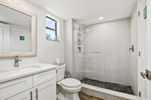 Anglers Cove E306 - image 3