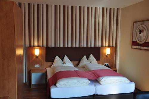 1 queen bed